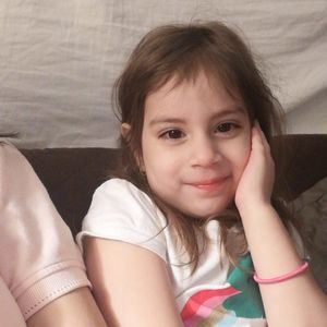 Meet your Posher, Viviana
